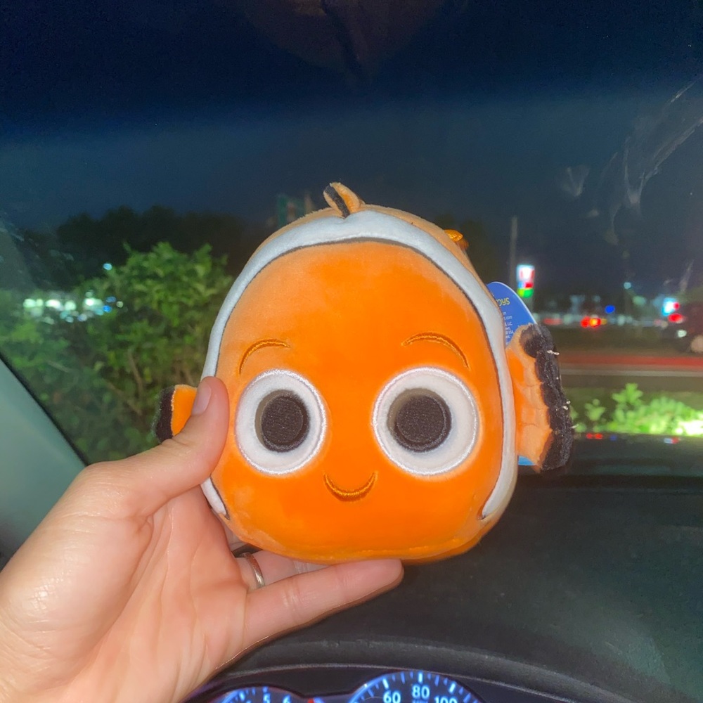 Mini Nemo Squishmallow